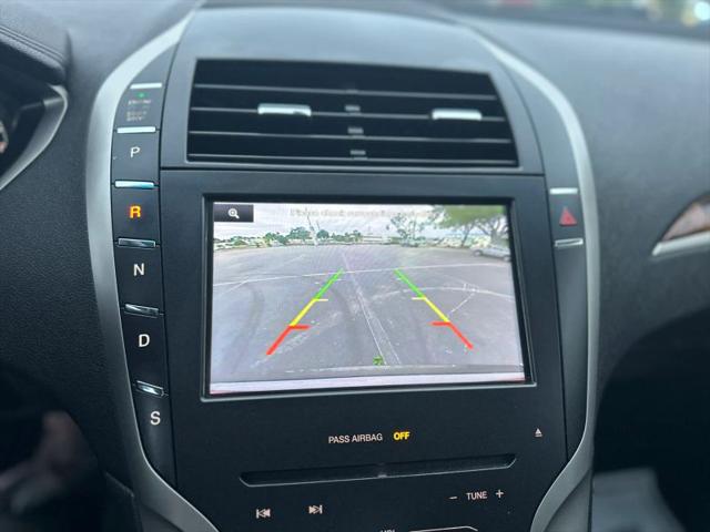 2014 Lincoln MKZ Base