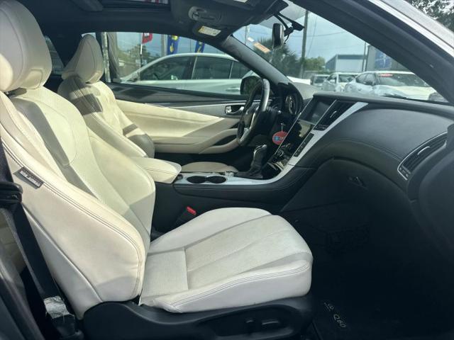 2017 INFINITI Q60 3.0t Sport