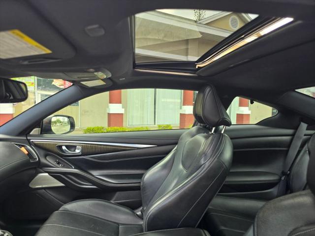 2018 INFINITI Q60 3.0t LUXE