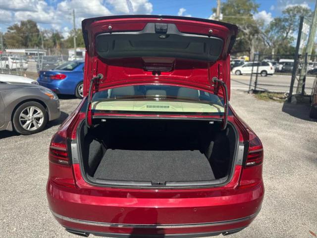 2017 Volkswagen Passat V6 SEL Premium