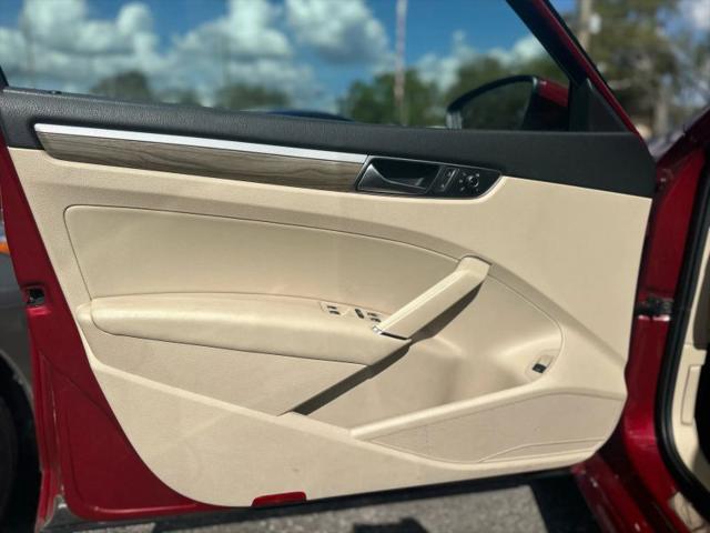 2017 Volkswagen Passat V6 SEL Premium