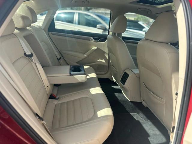 2017 Volkswagen Passat V6 SEL Premium