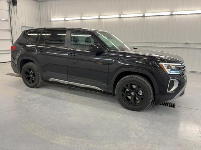 2026 Volkswagen Atlas Peak Edition