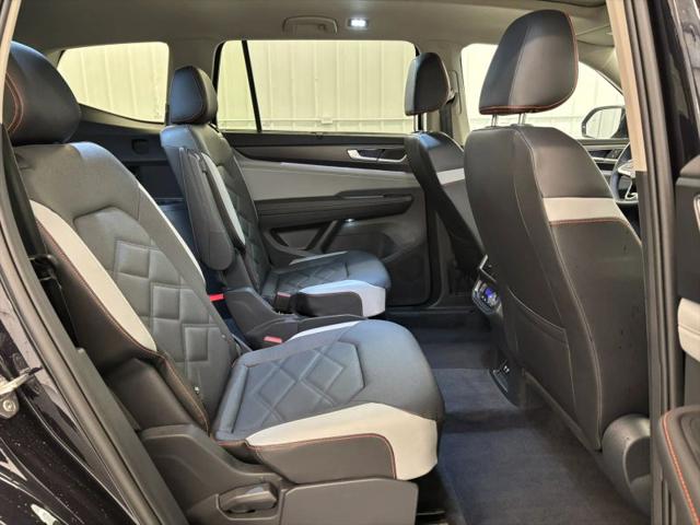 2026 Volkswagen Atlas Peak Edition