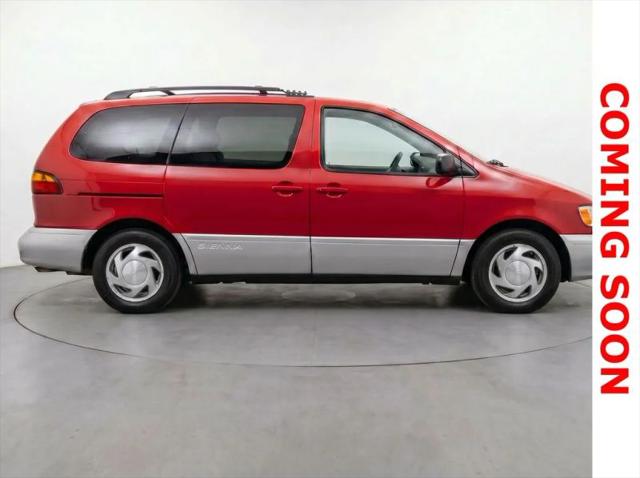 1999 Toyota Sienna XLE