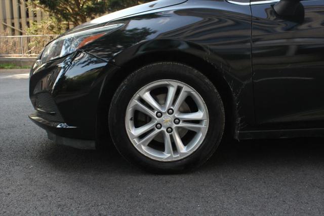2017 Chevrolet Cruze LT Auto