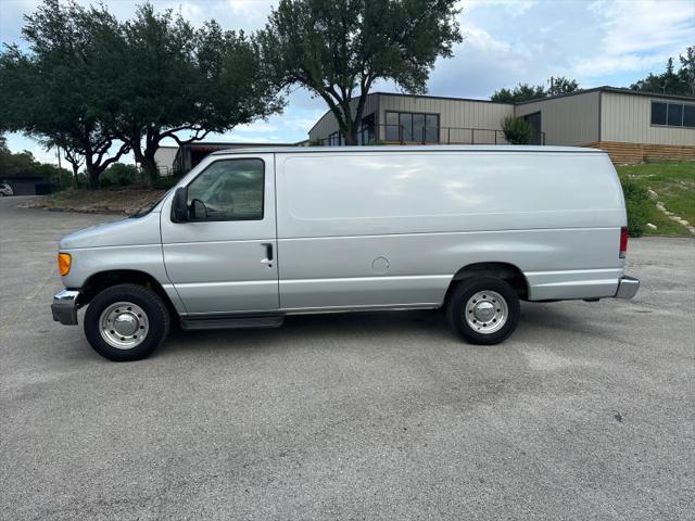 2006 Ford E-250 Base