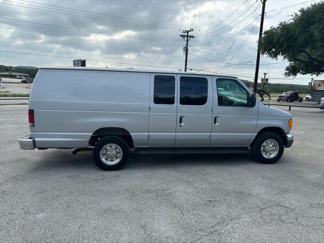 2006 Ford E-250 Base