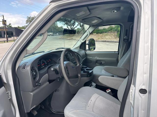 2006 Ford E-250 Base