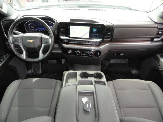 2023 Chevrolet Silverado 1500 4WD Crew Cab Standard Bed LT