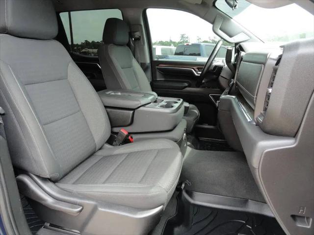 2023 Chevrolet Silverado 1500 4WD Crew Cab Standard Bed LT