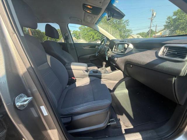2017 Kia Sorento 3.3L LX