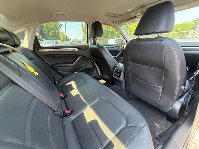 2017 Volkswagen Passat 1.8T SE