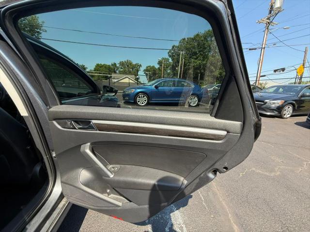 2017 Volkswagen Passat 1.8T SE