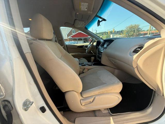 2013 Nissan Pathfinder SV