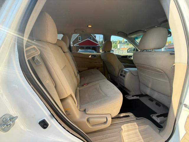 2013 Nissan Pathfinder SV