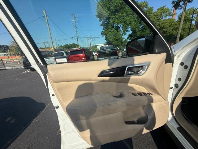2013 Nissan Pathfinder SV