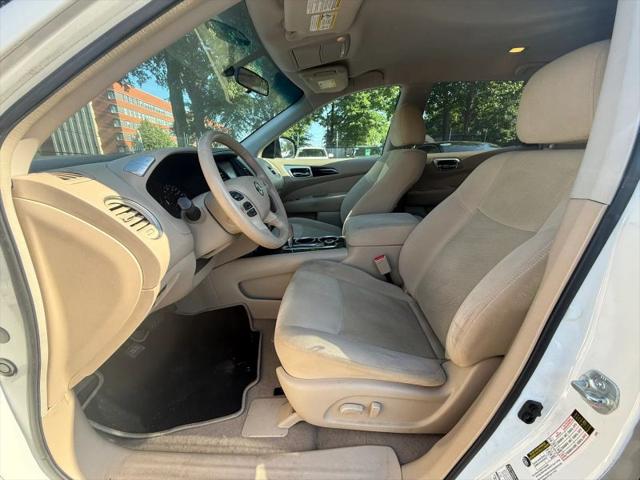 2013 Nissan Pathfinder SV