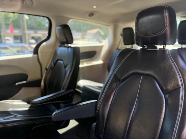 2020 Chrysler Voyager LXI