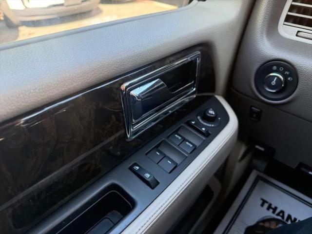 2016 Lincoln Navigator Select