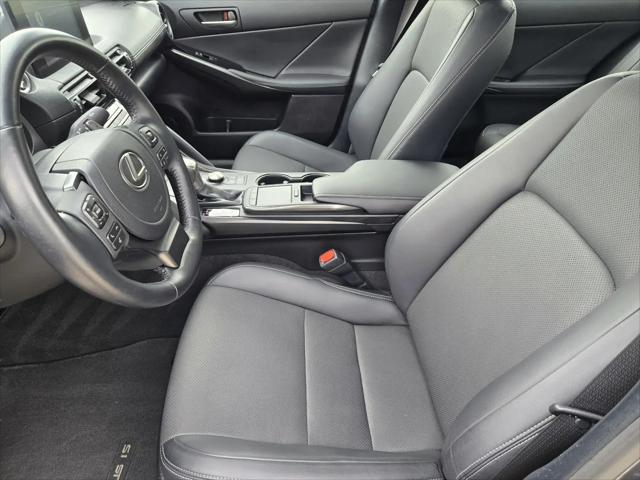 2025 Lexus IS 350 F SPORT Design