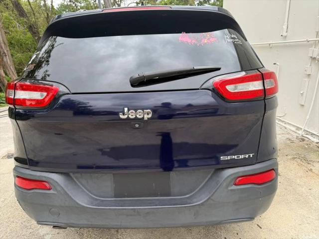 2016 Jeep Cherokee Sport