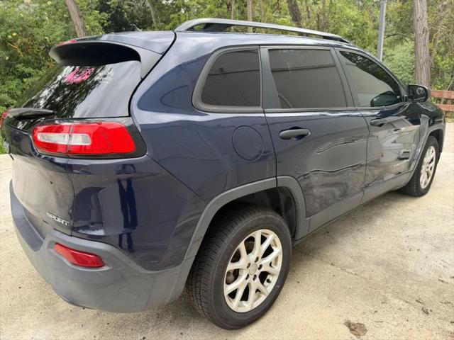 2016 Jeep Cherokee Sport