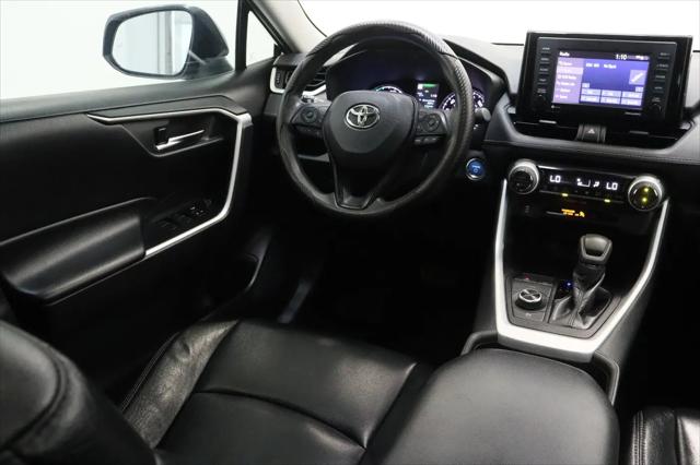 2022 Toyota RAV4 Hybrid XLE