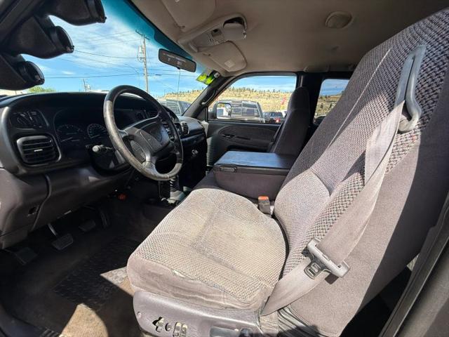 2002 Dodge Ram 2500 Base