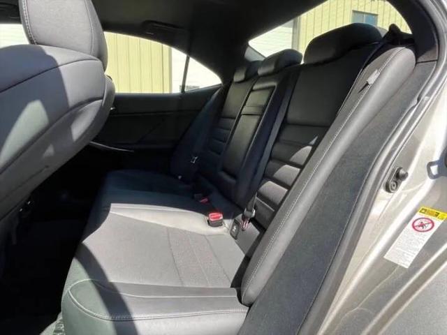 2016 Lexus IS 350 350