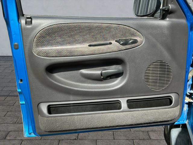 2001 Dodge Ram 1500 Base