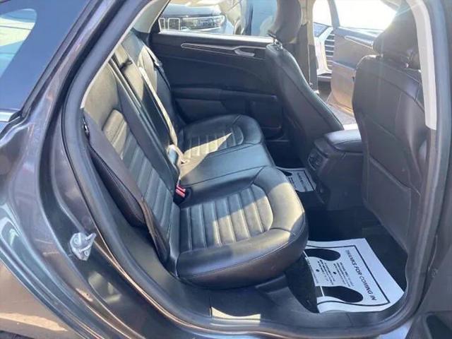 2016 Ford Fusion SE