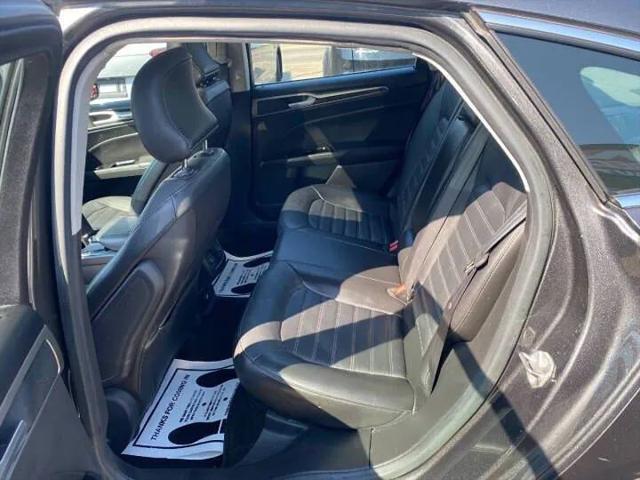 2016 Ford Fusion SE