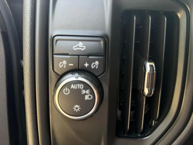 2020 Chevrolet Silverado 1500 2WD Crew Cab Short Bed Custom