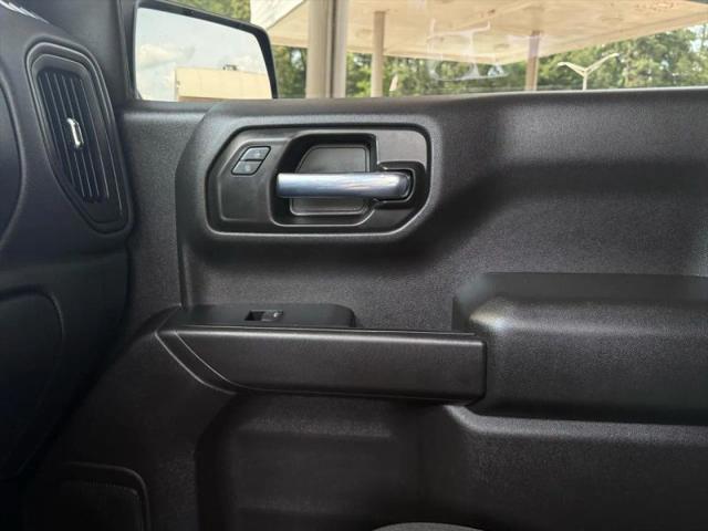 2020 Chevrolet Silverado 1500 2WD Crew Cab Short Bed Custom