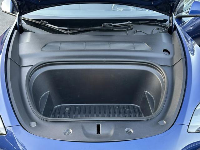 2024 Tesla Model Y Long Range Dual Motor All-Wheel Drive
