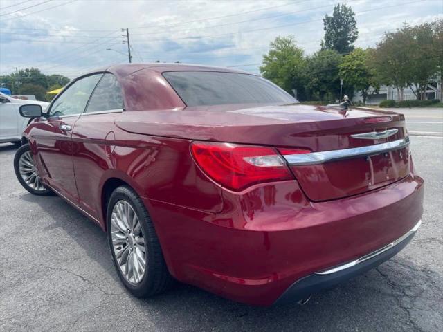 2013 Chrysler 200 Limited