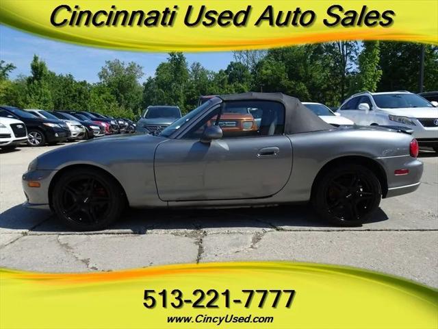 2004 Mazda MX-5 Cloth