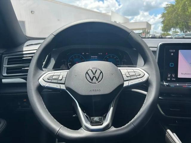 2026 Volkswagen Atlas Cross Sport SEL R-Line Black