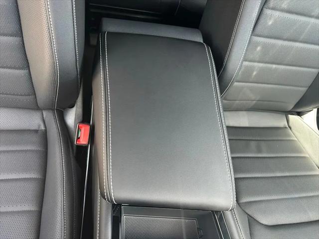 2026 Volkswagen Atlas Cross Sport SEL R-Line Black