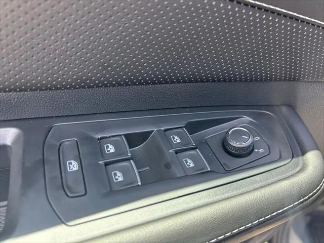 2026 Volkswagen Atlas Cross Sport SEL R-Line Black