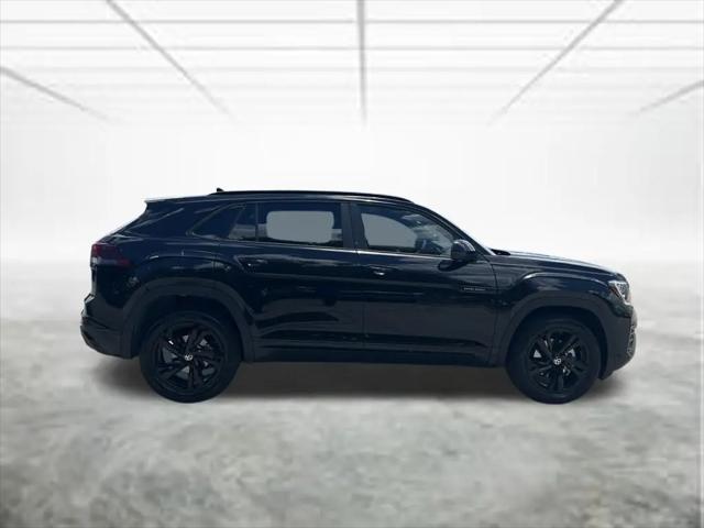 2026 Volkswagen Atlas Cross Sport SEL R-Line Black