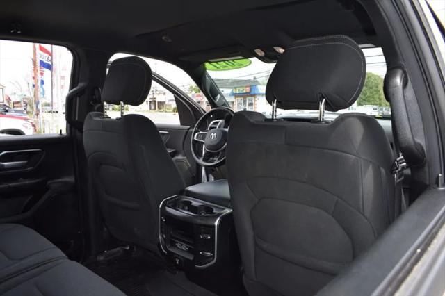 2021 Ram 1500 Big Horn Crew Cab 4x4 5'7" Box