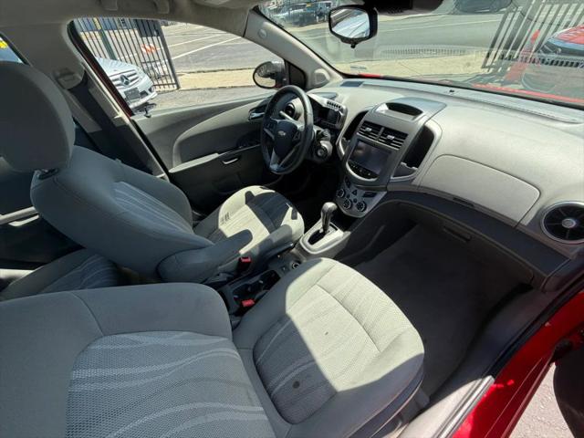 2016 Chevrolet Sonic LT Auto