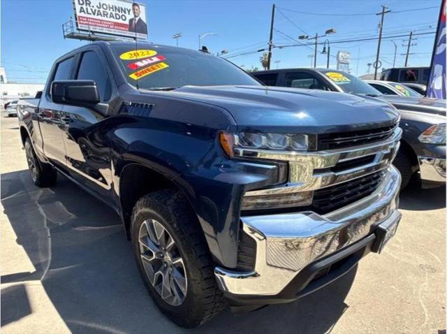 2022 Chevrolet Silverado 1500 2WD Crew Cab Standard Bed LT
