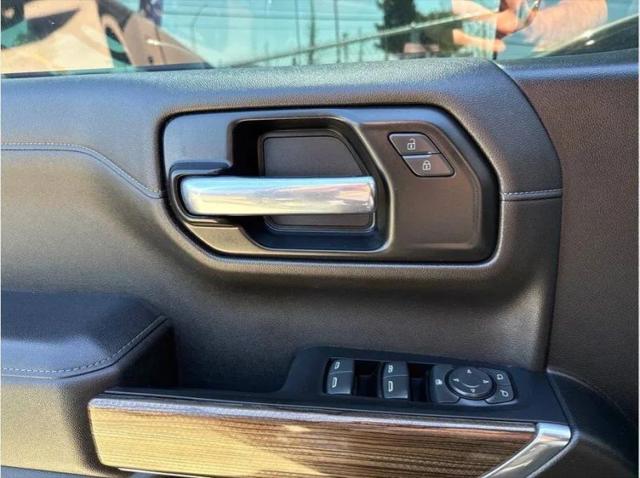 2022 Chevrolet Silverado 1500 2WD Crew Cab Standard Bed LT