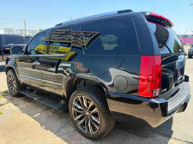 2009 Cadillac Escalade Standard