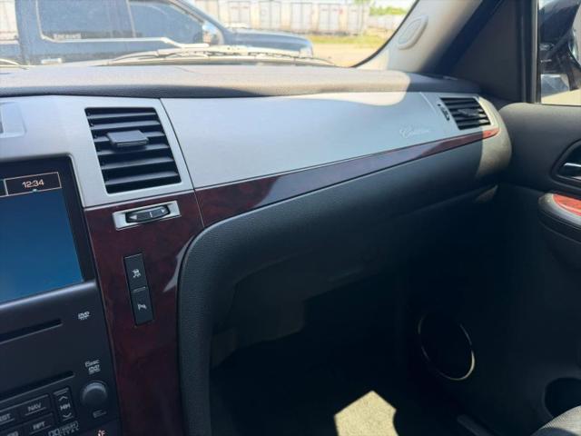 2009 Cadillac Escalade Standard