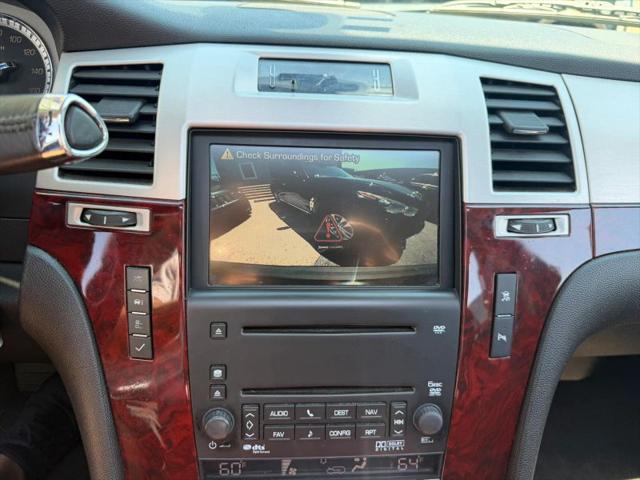 2009 Cadillac Escalade Standard