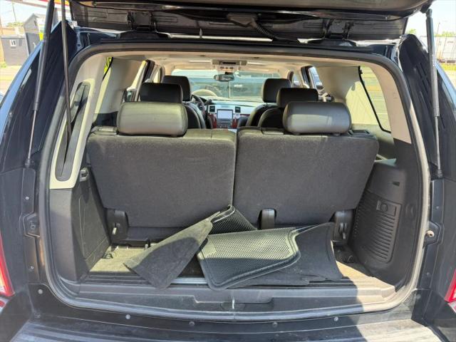 2009 Cadillac Escalade Standard